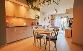Oliwkowy - stylowy Apartament w naturalnym klimacie